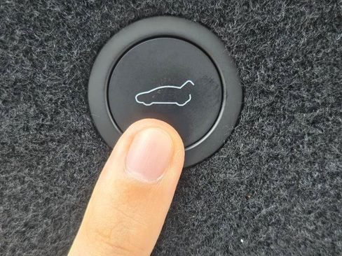 Used 2023 Tesla Model S Plaid AWD/4WD image 81