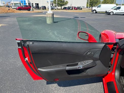 Used 2007 Chevrolet Corvette Convertible w/ Preferred Equipment Group image 25