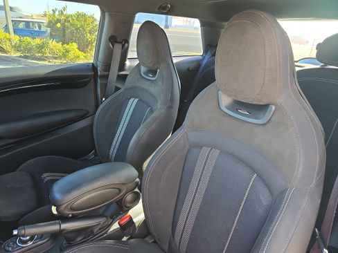 Used 2021 MINI Cooper S w/ 6.5" Touchscreen Package image 15