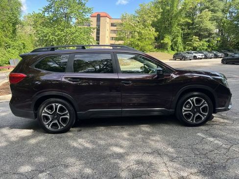 Used 2023 Subaru Ascent Touring AWD/4WD image 2
