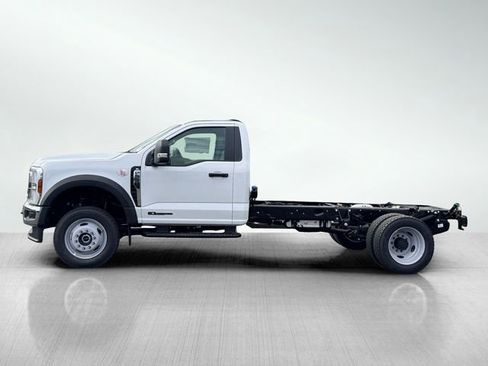 New 2025 Ford F550 4x4 Regular Cab Super Duty image 3