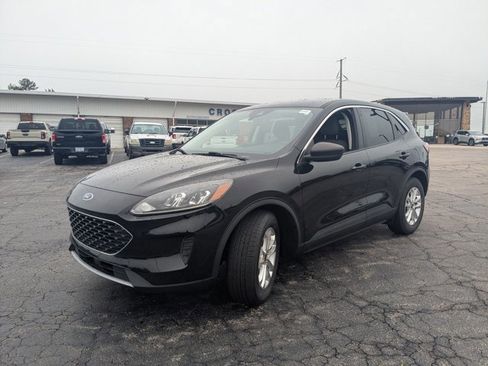 Certified 2022 Ford Escape SE w/ Convenience Package FWD image 4