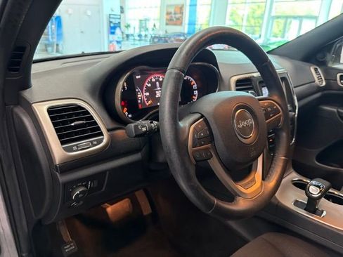 Used 2014 Jeep Grand Cherokee Laredo w/ Quick Order Package 23E AWD/4WD image 16