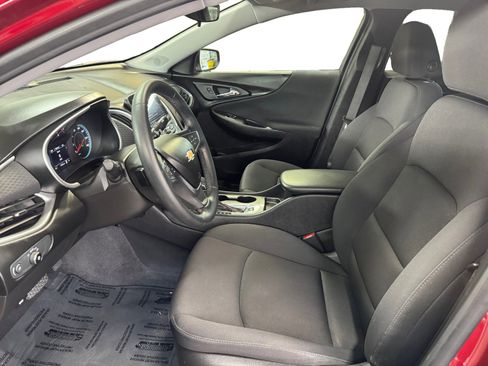Used 2023 Chevrolet Malibu RS image 9