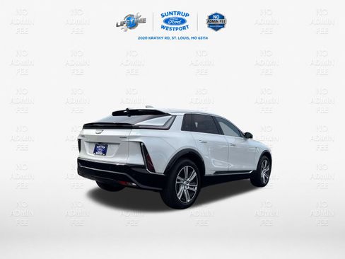 Used 2024 Cadillac Lyriq Tech RWD image 30
