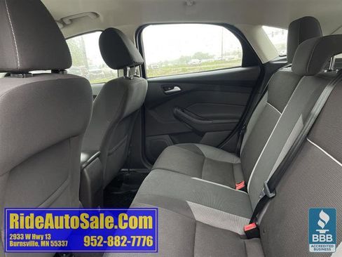 Used 2014 Ford Focus SE FWD image 12