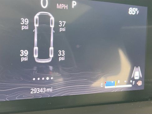 Used 2022 Jeep Grand Cherokee Overland w/ Luxury Tech Group IV image 12