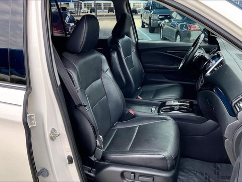 Used 2017 Honda Pilot Elite image 8