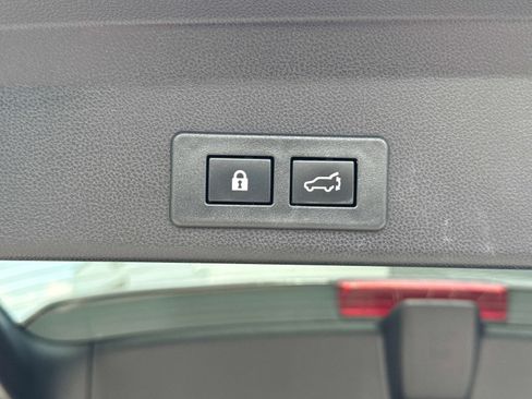 Used 2023 Subaru Ascent Touring AWD/4WD image 14