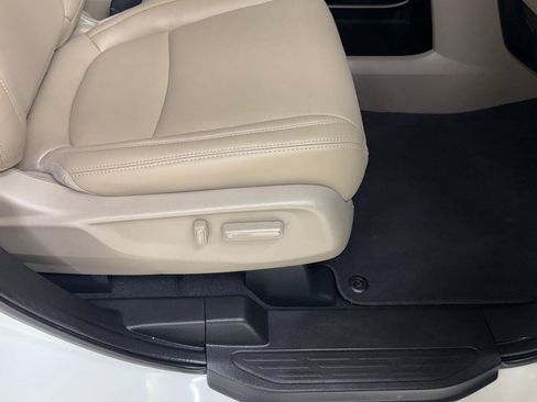 Used 2019 Honda Odyssey EX image 40