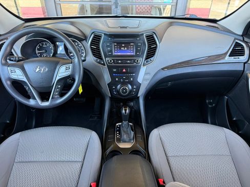 Used 2017 Hyundai Santa Fe Sport image 29