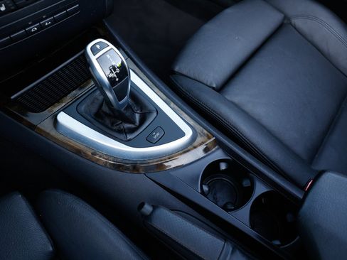 Used 2011 BMW 135i Convertible w/ Premium Pkg image 37