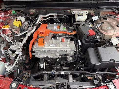 Used 2025 Cadillac Lyriq Luxury image 7