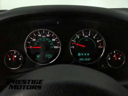 Used 2015 Jeep Wrangler Unlimited Rubicon w/ Connectivity Group AWD/4WD image 31