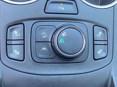 Used 2023 GMC Terrain SLT w/ Infotainment Package II FWD image 20