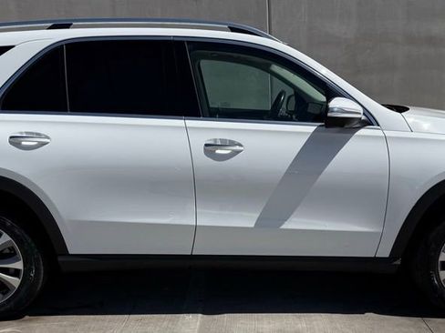 Used 2022 Mercedes-Benz GLE 350 4MATIC image 3