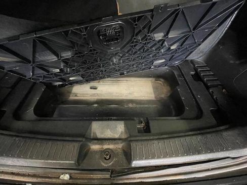 Used 2010 Mercury Mariner 4WD image 26