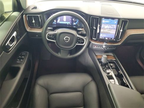 Used 2023 Volvo XC60 B5 Plus w/ Protection Package Premier image 16