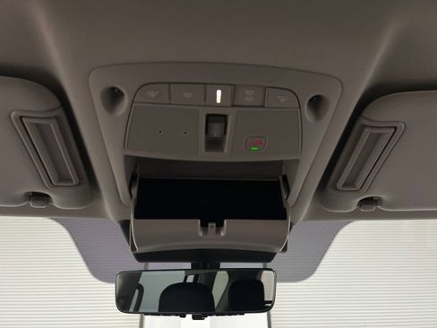 Used 2024 Nissan Armada Platinum w/ Captain's Chairs Package image 82