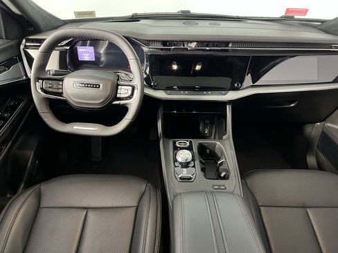 Used 2024 Jeep Wagoneer Launch Edition image 13