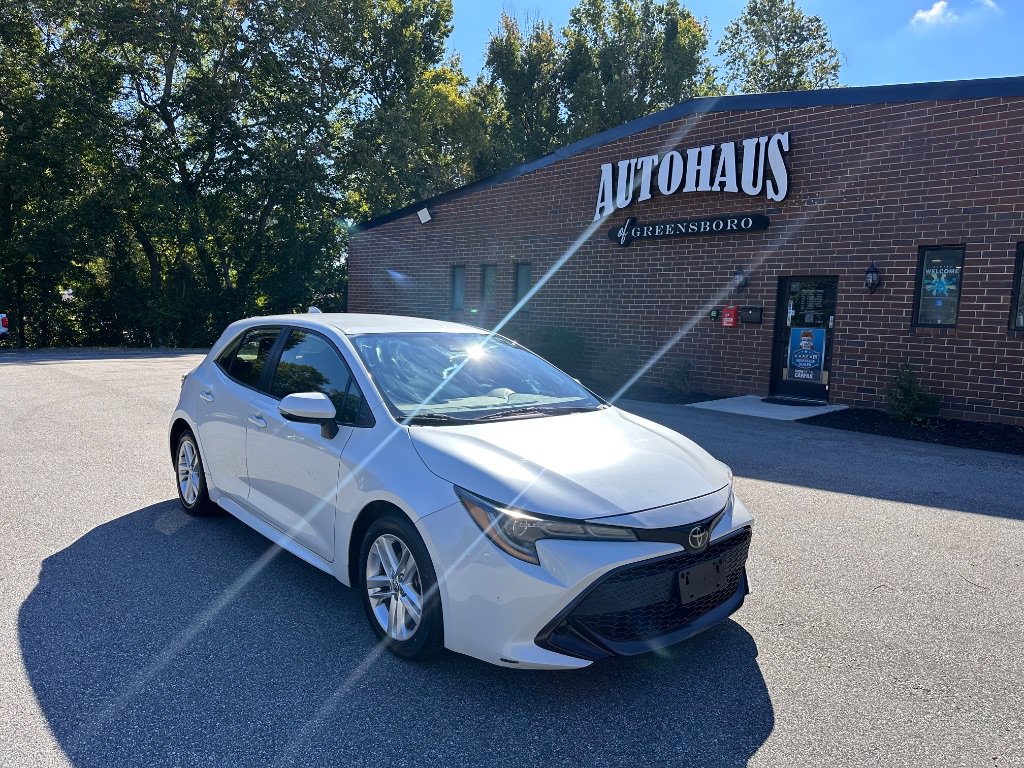 Used 2021 Toyota Corolla SE w/ Carpet Mat Package (TMS) FWD image 1