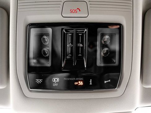 New 2026 Volkswagen Tiguan SE image 36