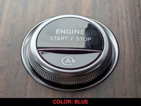 Used 2025 Mercedes-Benz GLC 300 GLC 300 image 25