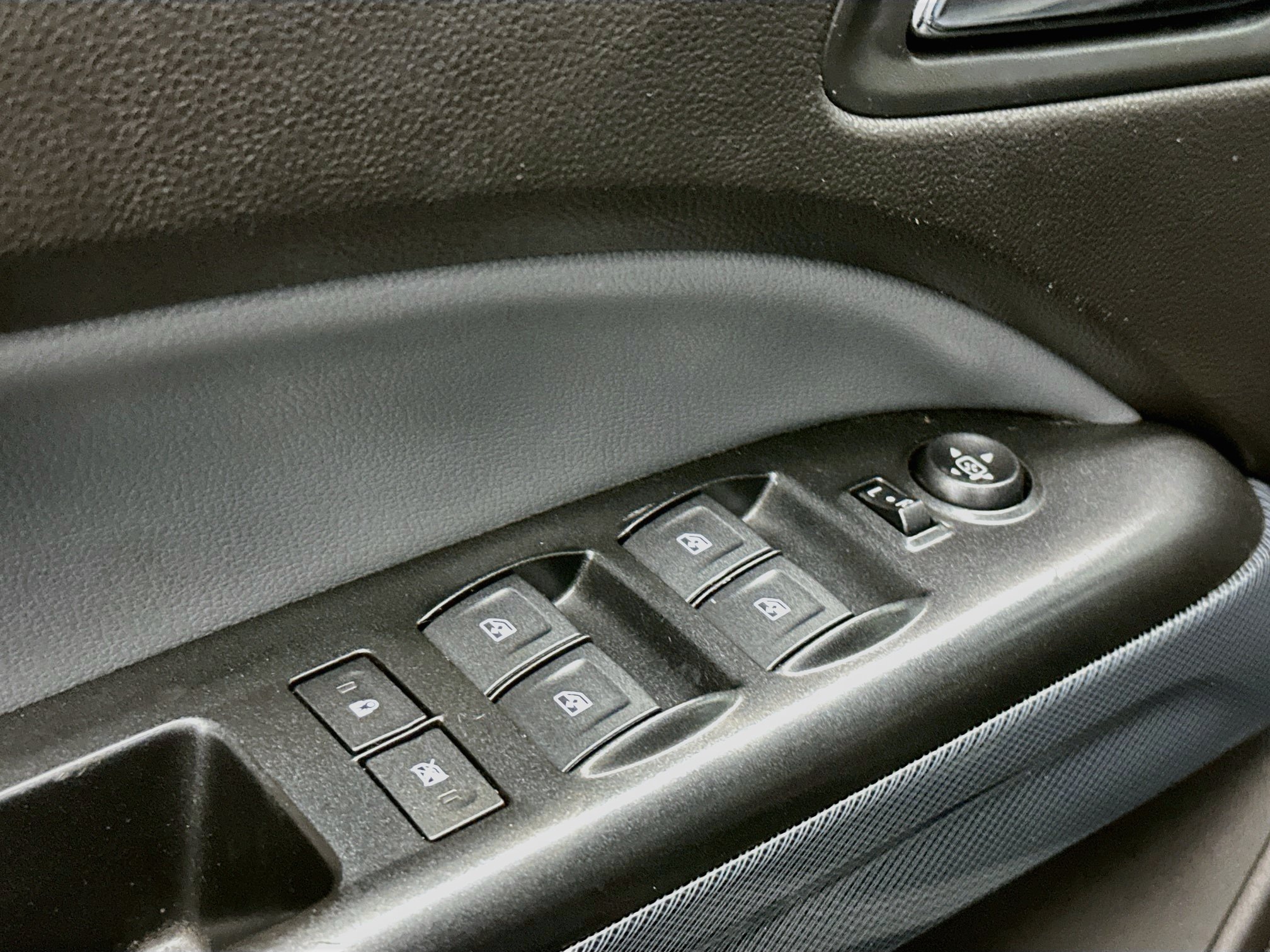 Used 2018 Chevrolet Colorado Z71 AWD/4WD image 15