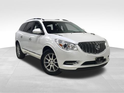 Used 2017 Buick Enclave Convenience FWD image 1