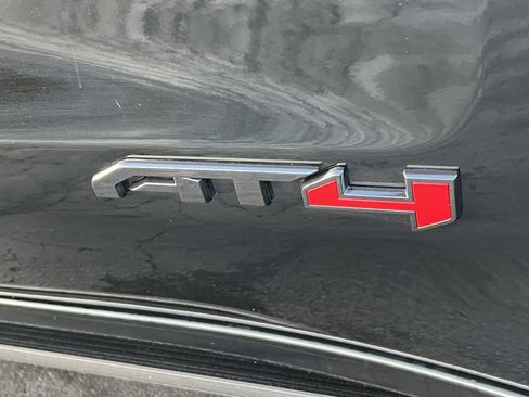 Used 2021 GMC Sierra 1500 AT4 w/ AT4 Premium Package image 9