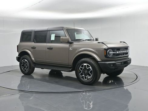 Certified 2026 Ford Bronco Outer Banks AWD/4WD image 10
