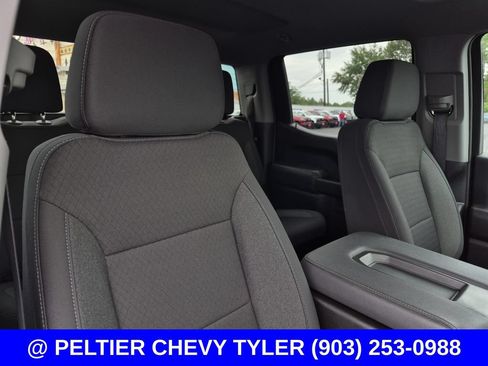 Used 2025 Chevrolet Silverado 1500 Custom w/ Turbomax Blackout Package AWD/4WD image 13