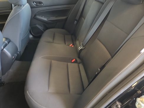 Used 2025 Nissan Altima 2.5 SV image 14