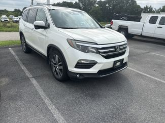 Used 2016 Honda Pilot Touring video 1