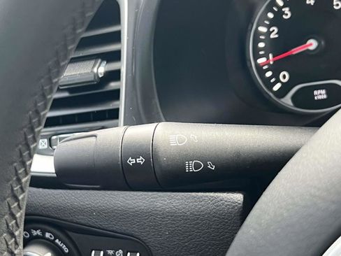 Certified 2021 Jeep Renegade Latitude w/ Luxury Group I image 20