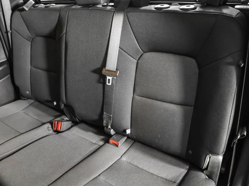 Used 2024 Chevrolet Colorado Trail Boss w/ Technology Package image 35