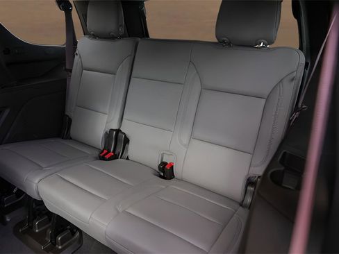 Used 2023 Chevrolet Tahoe Z71 w/ Luxury Package image 25