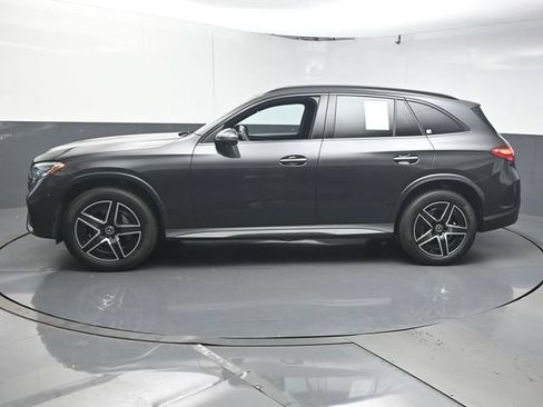 Used 2025 Mercedes-Benz GLC 300 w/ AMG Line image 5