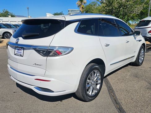 Used 2023 Buick Enclave Avenir w/ Avenir Technology Package AWD/4WD image 5