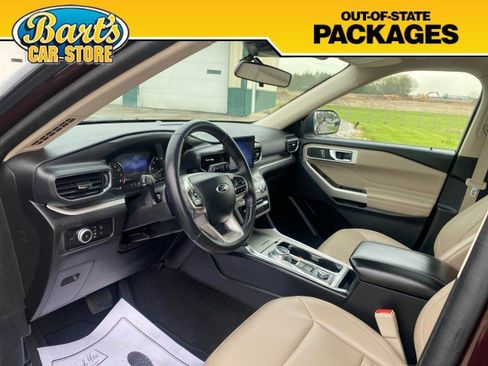 Used 2022 Ford Explorer XLT w/ Equipment Group 202A AWD/4WD image 28