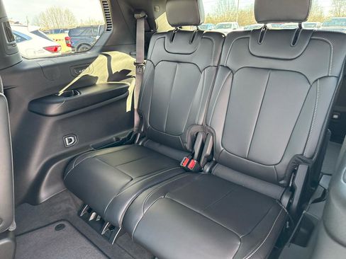 New 2025 Jeep Grand Cherokee L Limited AWD/4WD image 28