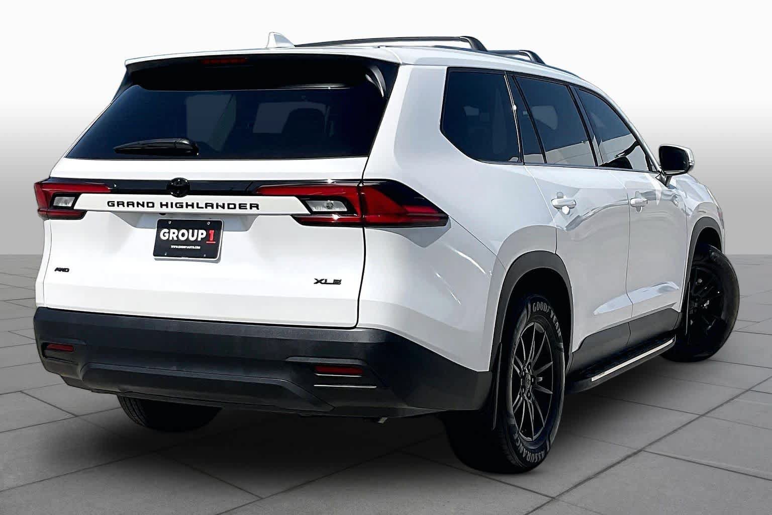 Used 2026 Toyota Grand Highlander AWD image 14
