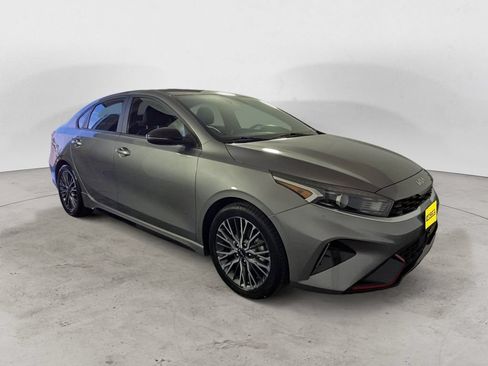 Used 2023 Kia Forte GT-Line w/ GT-Line Premium Package FWD image 7