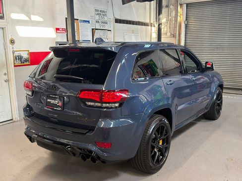 Used 2021 Jeep Grand Cherokee Trackhawk AWD/4WD image 4