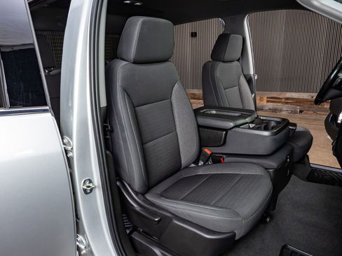 Used 2021 GMC Sierra 2500 SLE w/ SLE Value Package; image 31