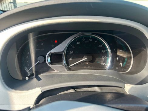 Used 2011 Toyota Sienna XLE w/ XLE Navigation Pkg image 8