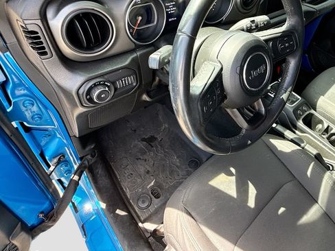 Used 2022 Jeep Wrangler Unlimited Sport AWD/4WD image 23