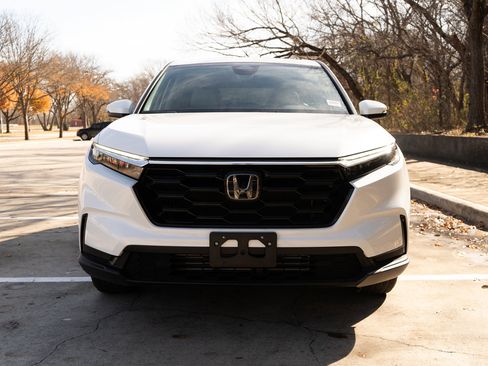 Used 2025 Honda CR-V EX image 3