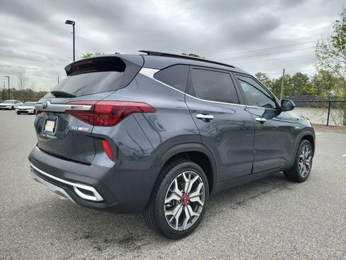 Used 2021 Kia Seltos SX w/ SX Sunroof Package AWD/4WD image 4