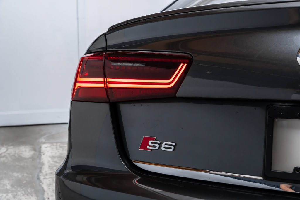 Used 2016 Audi S6 Prestige w/ Prestige Package AWD/4WD image 13